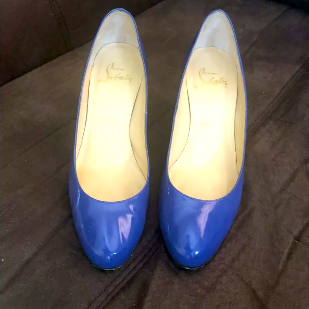 Gorgeous and authentic Christian Louboutin blue pumps 6.5
